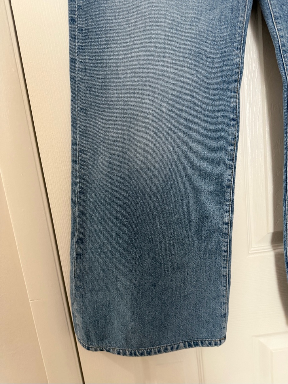 High-Rise Wide Leg Jeans in Light Blue Wash its new style kyoto - Picture 6 of 9